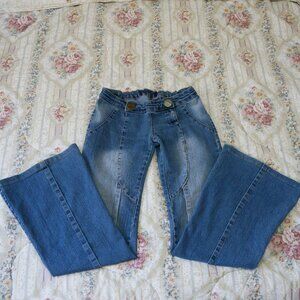 Vintage-inspired low-rise flare jeans